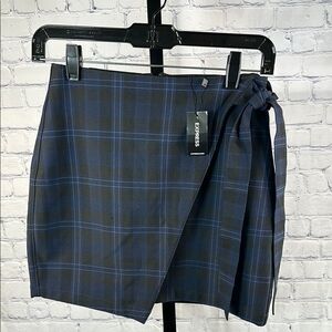 💙 Express Plaid Wrap Mini Skirt Size 00 NWT